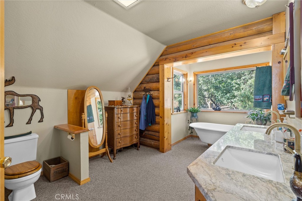 4592 Wendlis Road Forest Ranch, CA 95942 - Photo 29 of 62 Large master bath