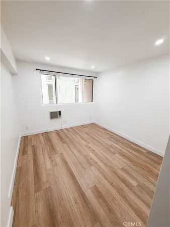 $2,450 | 17000 Burbank Boulevard, Unit 203, Encino, CA 91316