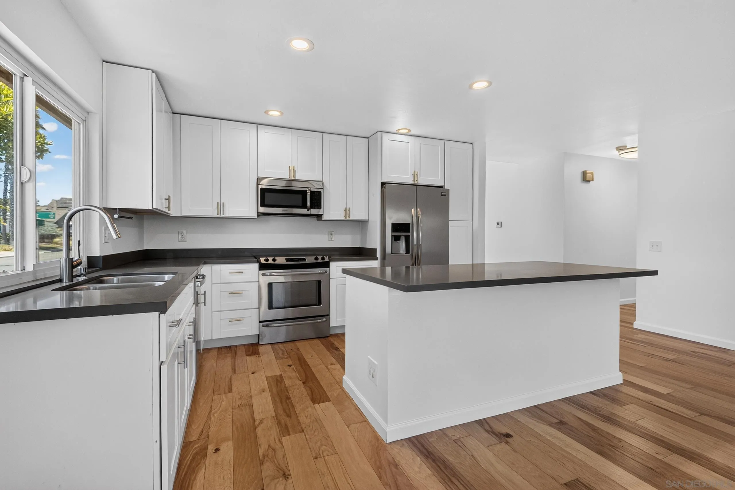 1503 Tucker Lane Encinitas, CA 92024 - Photo 15 of 50