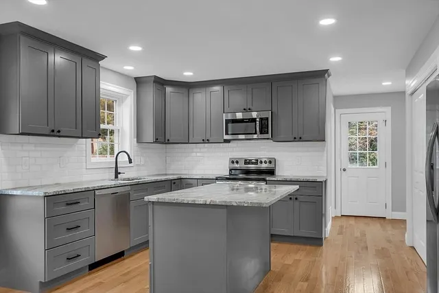 $2,500 | 74-76 Smith Street, Unit 1, Fitchburg, MA 01420