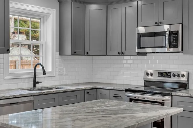 $2,500 | 74-76 Smith Street, Unit 1, Fitchburg, MA 01420