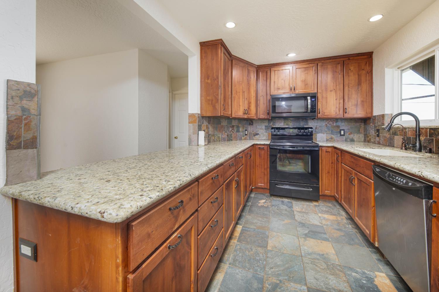 1931 North Ranchero Road Valley Springs, CA 95252 - Photo 17 of 56 Gallery Image 17