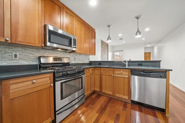 $699,000 | 508 Grand Street, Unit 1L, Hoboken, NJ 07030