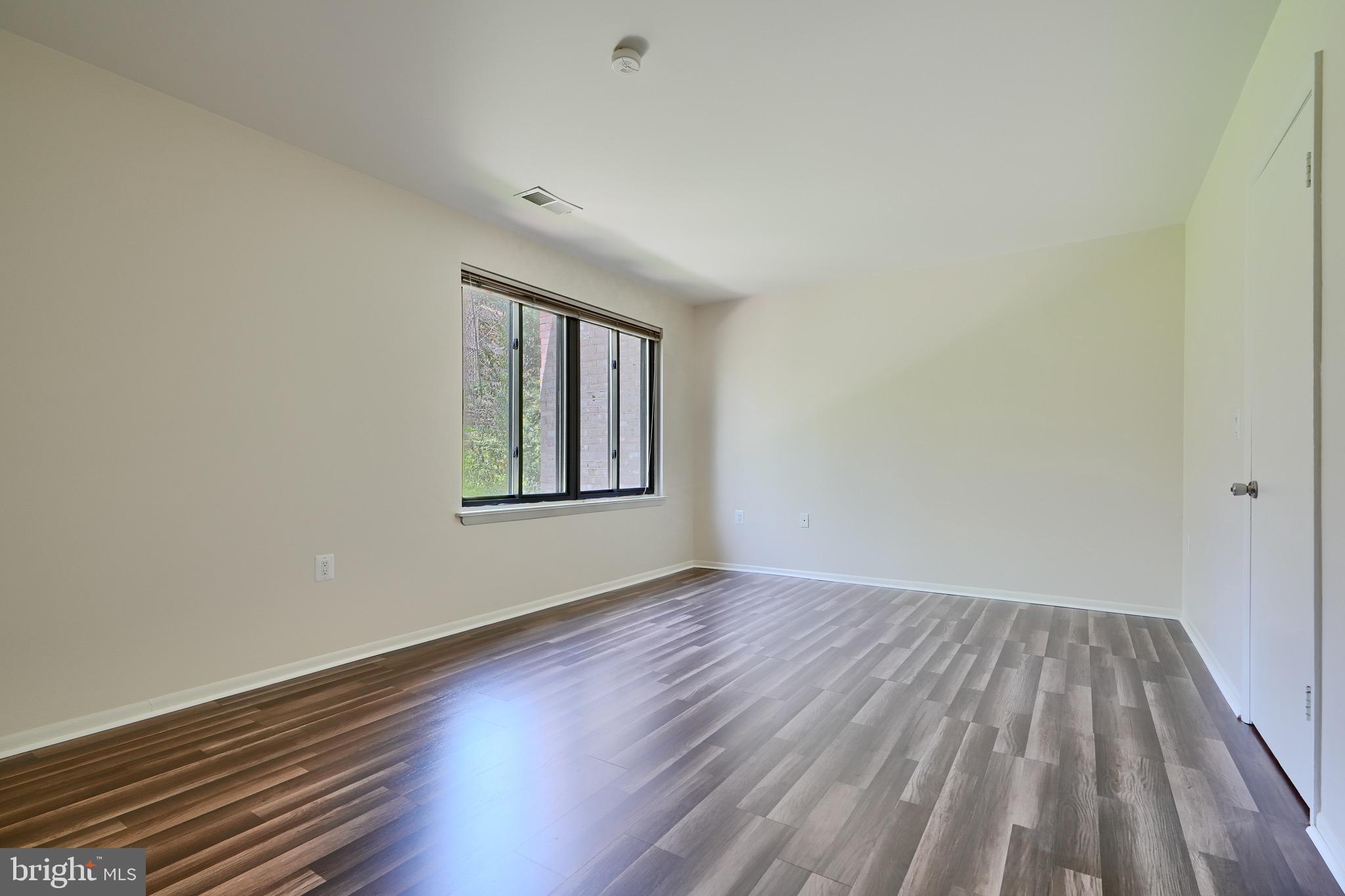 106 Cross Keys Road, Unit R106C Baltimore, MD 21210 - Photo 15 of 26 Primary Bedroom