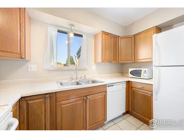 $277,900 | 1730 Palm Drive, Unit 4, Fort Collins, CO 80526