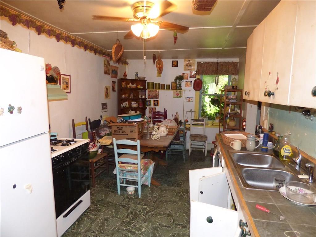 640 Noblestown Road Carnegie, PA 15106 - Photo 3 of 14 Gallery Image 3