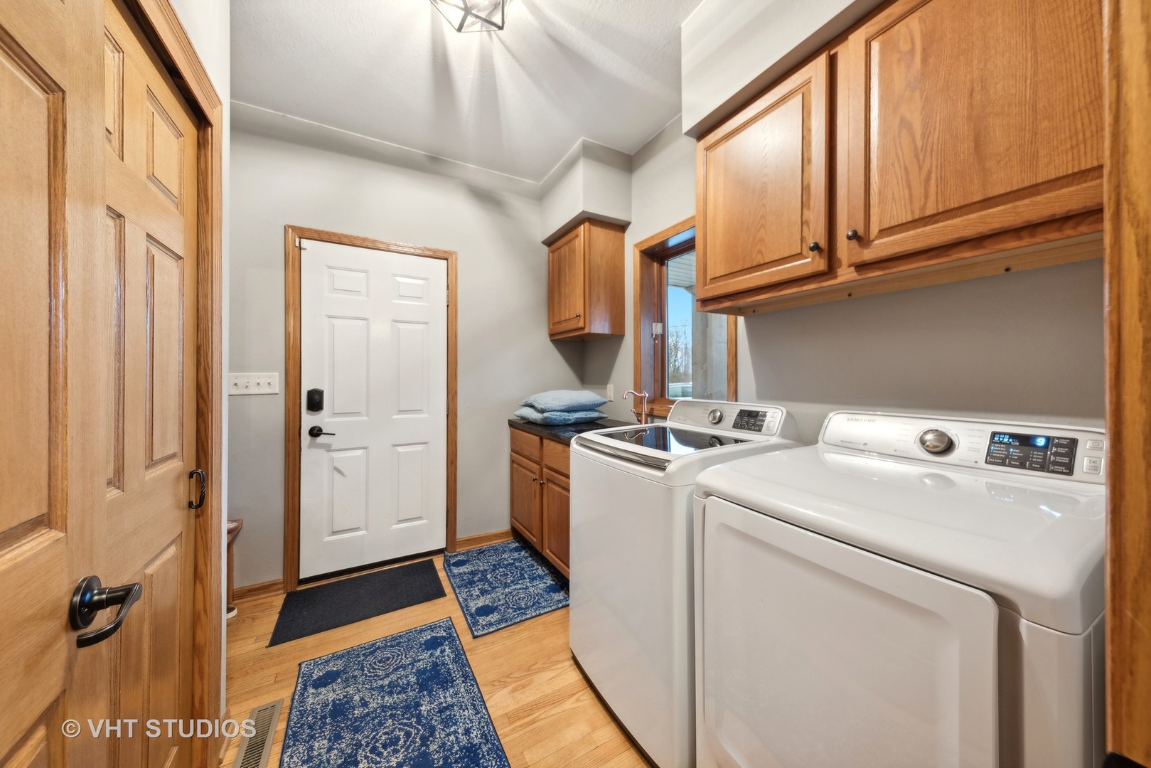 3225 East Elm Road Oak Creek, WI 53154 - Photo 12 of 28 Gallery Image 12