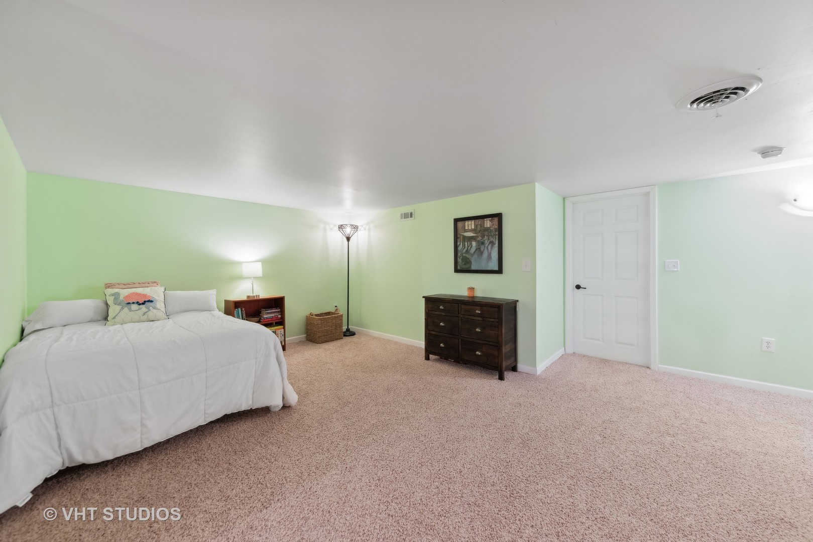 3225 East Elm Road Oak Creek, WI 53154 - Photo 21 of 28 Gallery Image 21