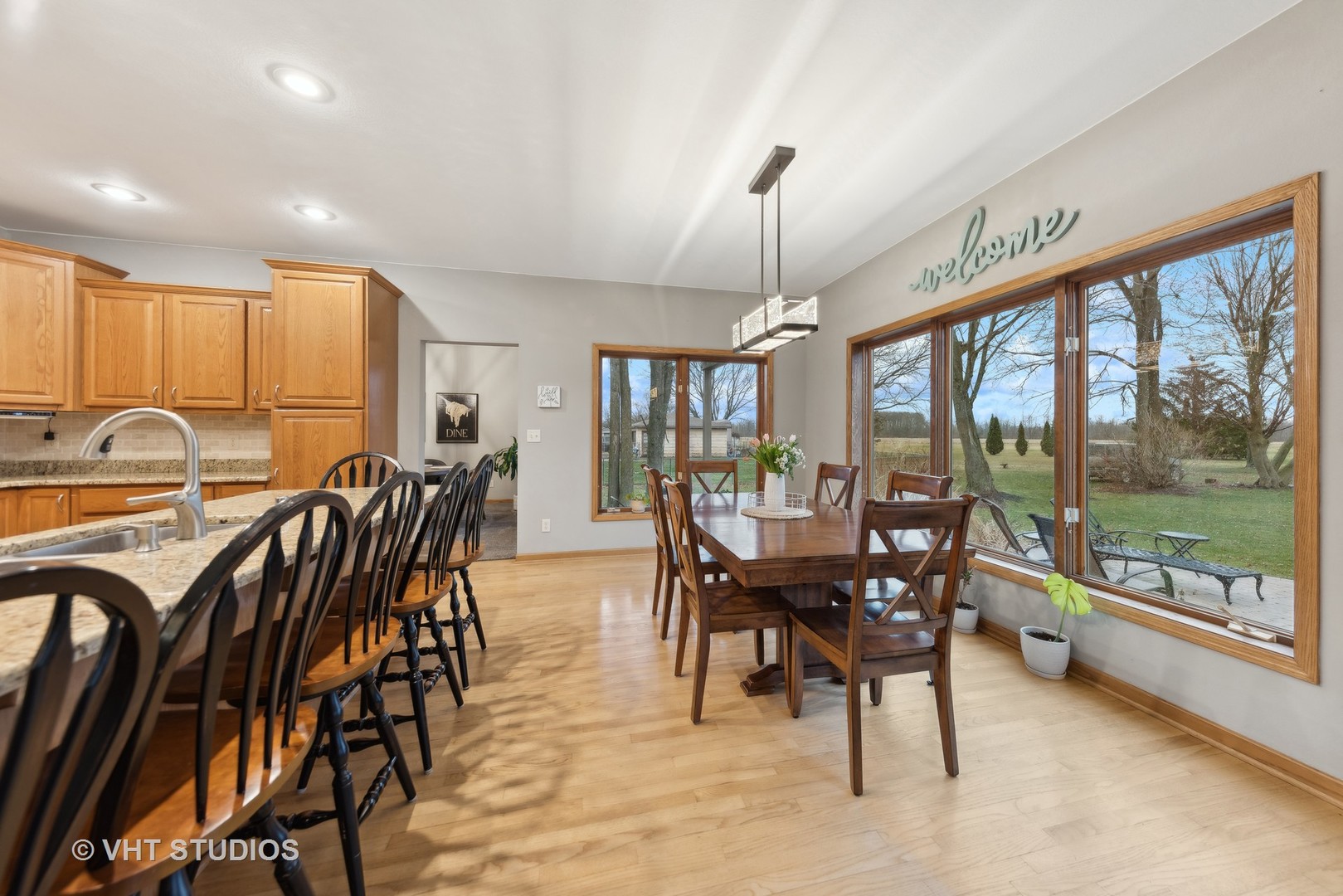3225 East Elm Road Oak Creek, WI 53154 - Photo 9 of 28 Gallery Image 9