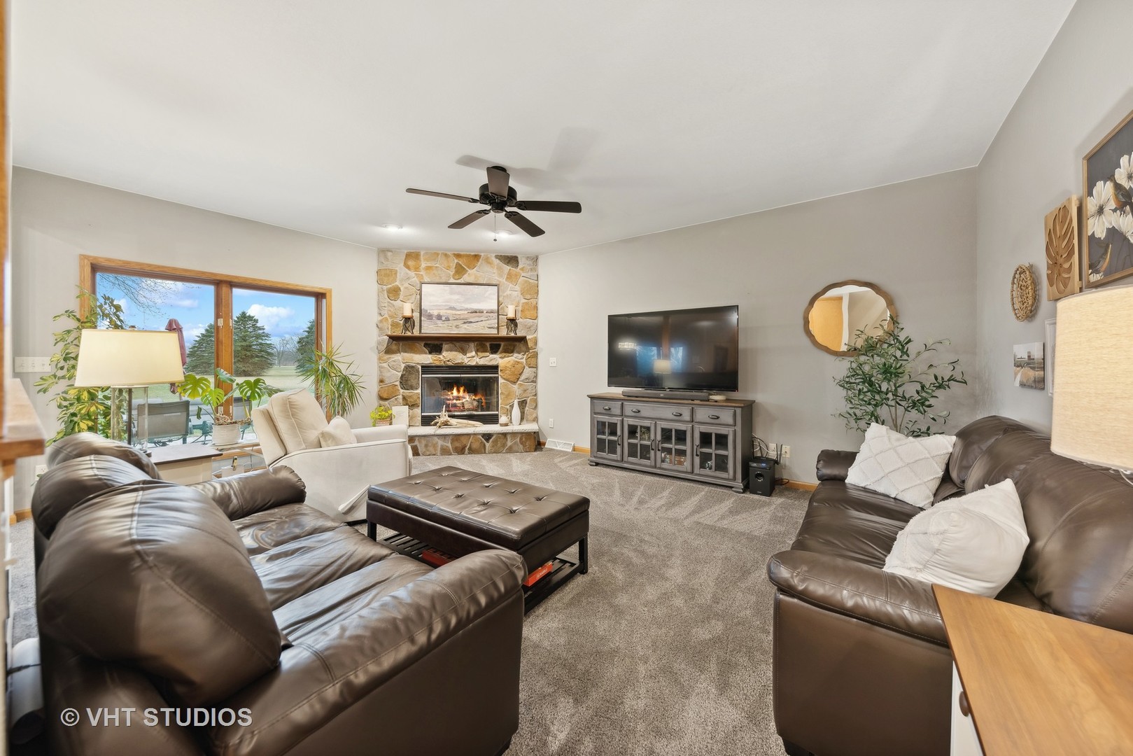 3225 East Elm Road Oak Creek, WI 53154 - Photo 10 of 28 Gallery Image 10