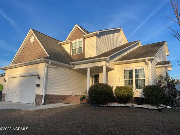 $1,900 | 407 Sundown Court, Hubert, NC 28539