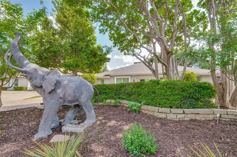 $1,175,000 | 5322 West Mockingbird Lane, Dallas, TX 75209