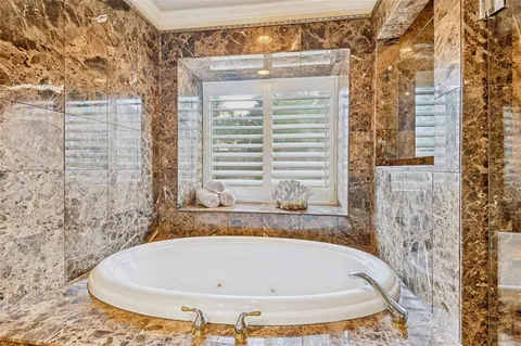 $1,175,000 | 5322 West Mockingbird Lane, Dallas, TX 75209