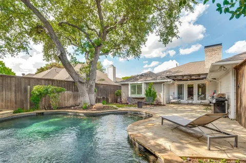 $1,175,000 | 5322 West Mockingbird Lane, Dallas, TX 75209