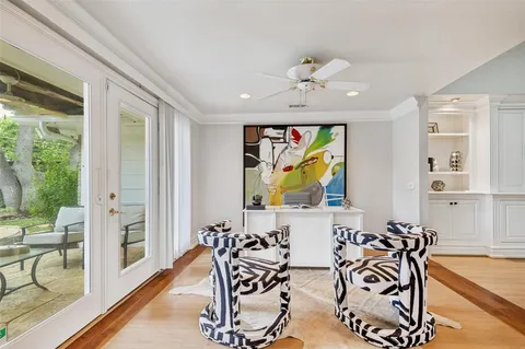 $1,175,000 | 5322 West Mockingbird Lane, Dallas, TX 75209
