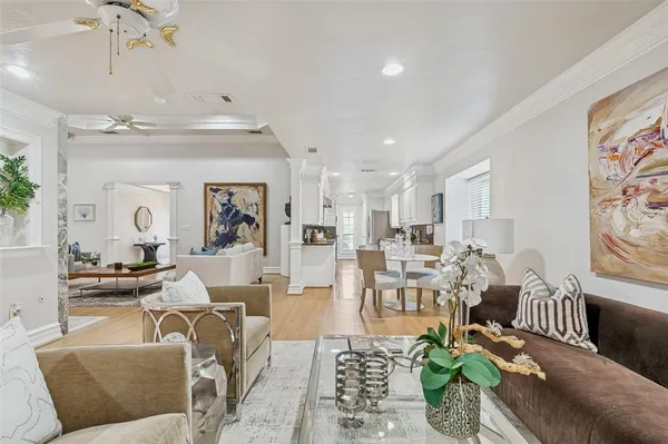 $1,175,000 | 5322 West Mockingbird Lane, Dallas, TX 75209