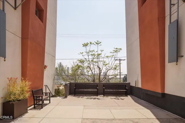 $4,700 | 1015 Figueroa Terrace, Unit 19, Los Angeles, CA 90012