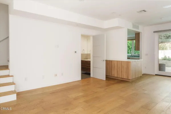 $4,700 | 1015 Figueroa Terrace, Unit 19, Los Angeles, CA 90012