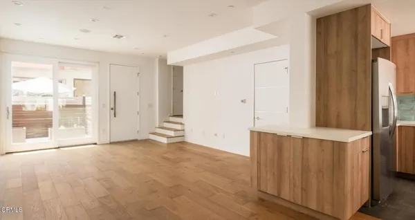 $4,700 | 1015 Figueroa Terrace, Unit 19, Los Angeles, CA 90012