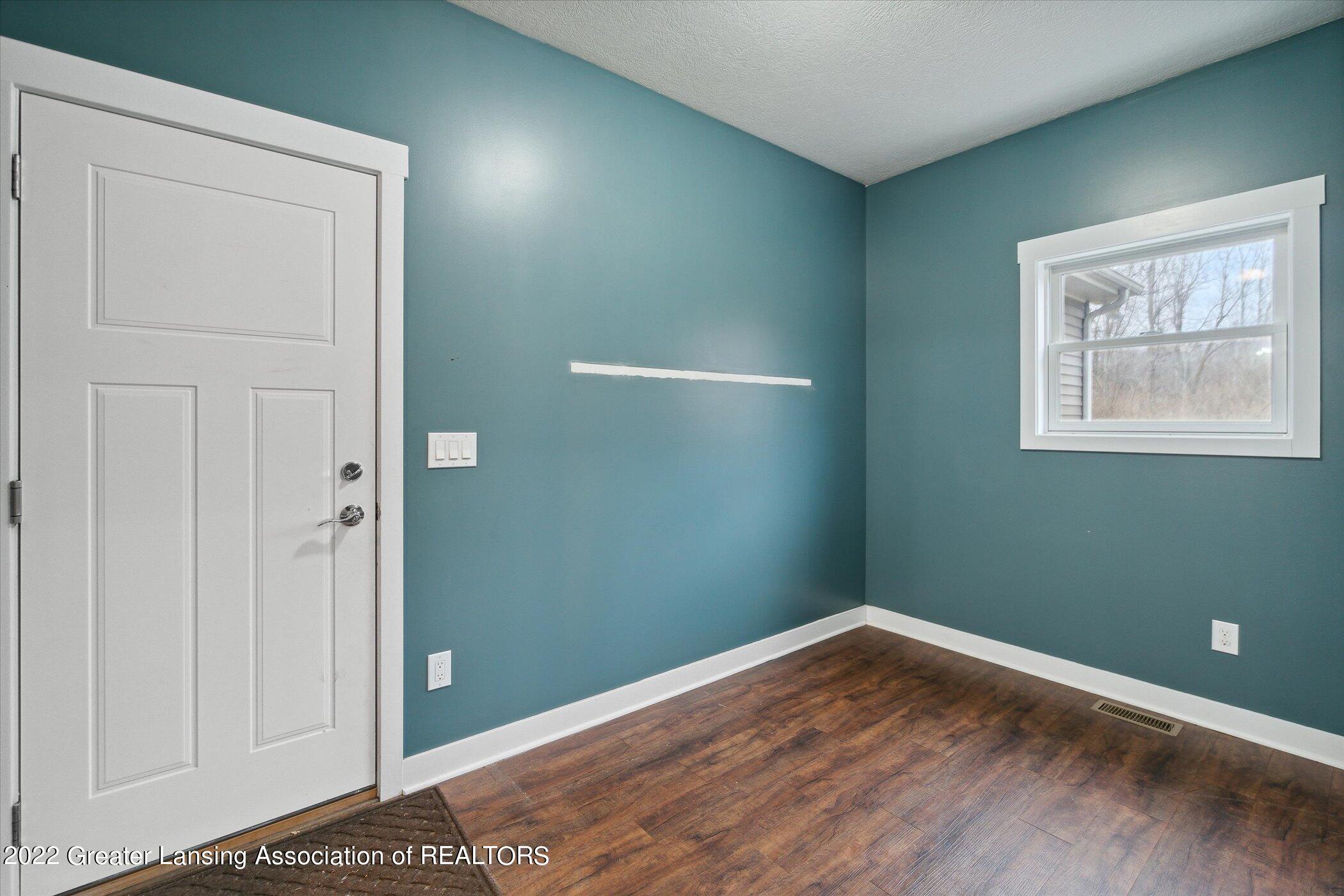 5179 North Canal Road Dimondale, MI 48821 - Photo 18 of 55 Mudroom