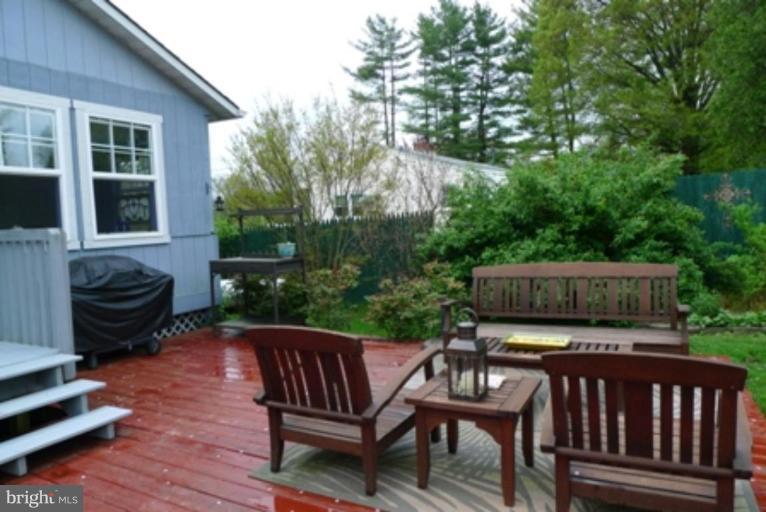 8142 Bradshaw Road Kingsville, MD 21087 - Photo 22 of 24 Deck