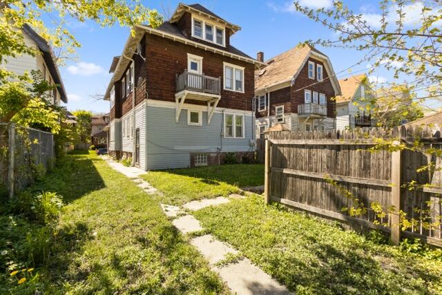 2560 North 41st Street, Unit 2562 Milwaukee, WI 53210 - Photo 3 of 4 IMG_2017 Medium