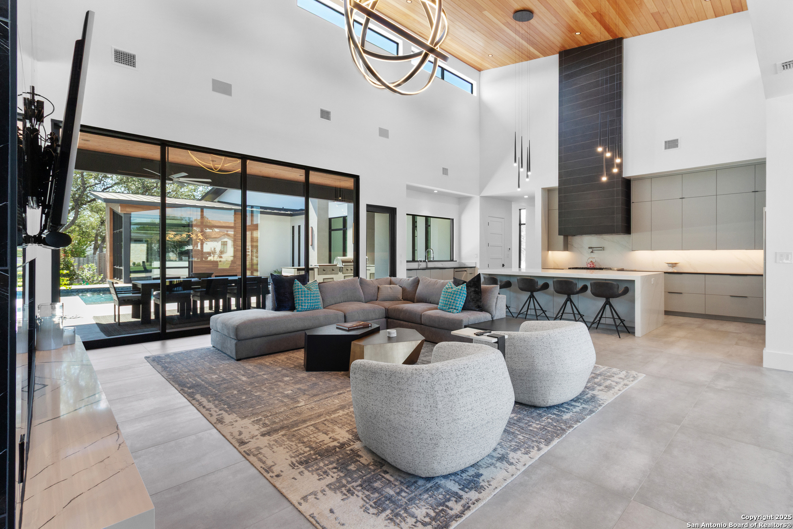 135 Whittingham Road San Antonio, TX 78231 - Photo 5 of 43 a living room with furniture and a large window