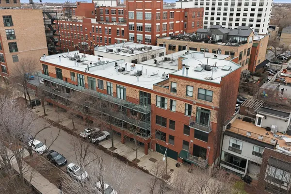 $525,000 | 1740 North Marshfield Avenue, Unit 8, Chicago, IL 60622