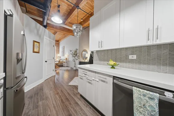 $525,000 | 1740 North Marshfield Avenue, Unit 8, Chicago, IL 60622