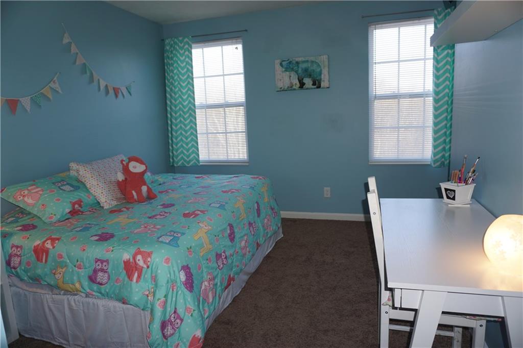 218 Foxwood Road Coraopolis, PA 15108 - Photo 19 of 25