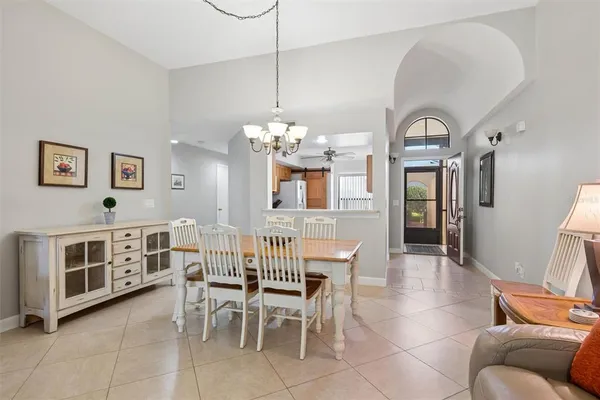$270,000 | 2910 Cottage Grove Court, Unit L4, Orlando, FL 32822