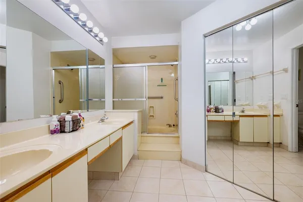 $270,000 | 2910 Cottage Grove Court, Unit L4, Orlando, FL 32822