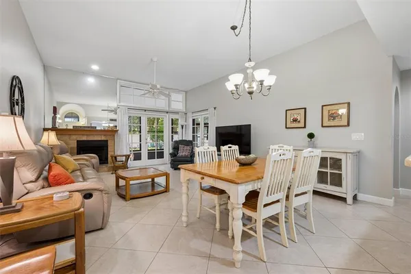 $270,000 | 2910 Cottage Grove Court, Unit L4, Orlando, FL 32822