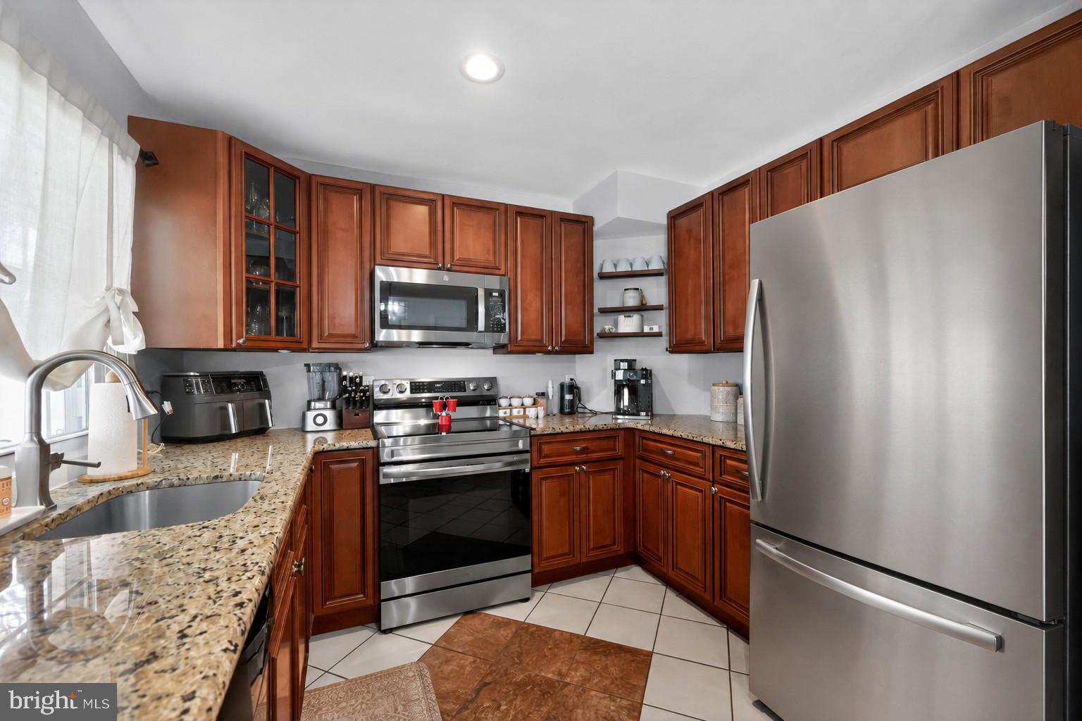 88 Cobalt Cross Road Levittown, PA 19057 - Photo 12 of 30
