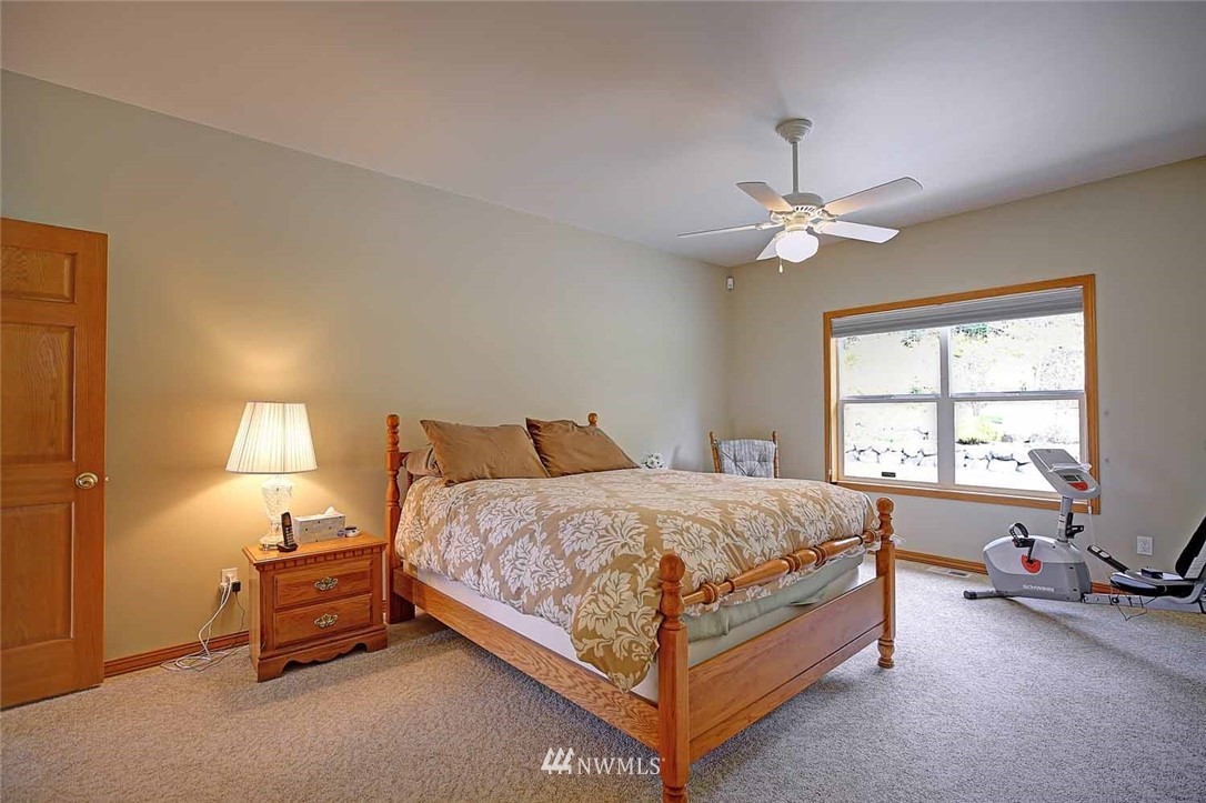 314 South Camano Ridge Road Camano Island, WA 98282 - Photo 12 of 25 Gallery Image 12