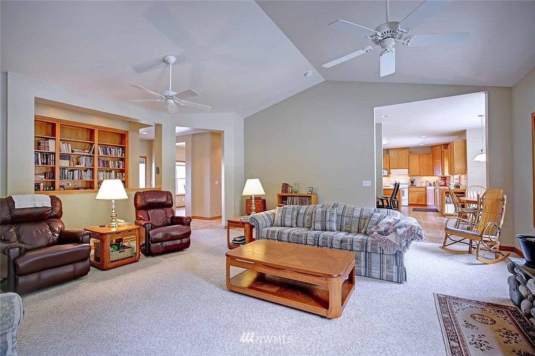 314 South Camano Ridge Road Camano Island, WA 98282 - Photo 6 of 25 Gallery Image 6