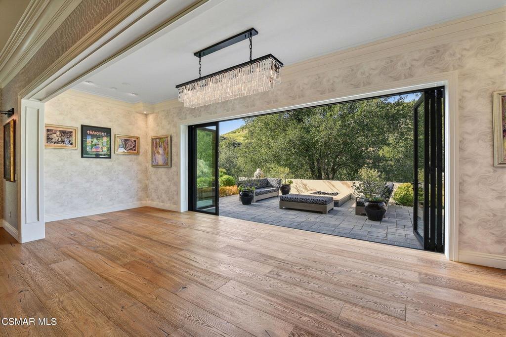 2691 Country Ridge Road Calabasas, CA 91302 - Photo 12 of 75