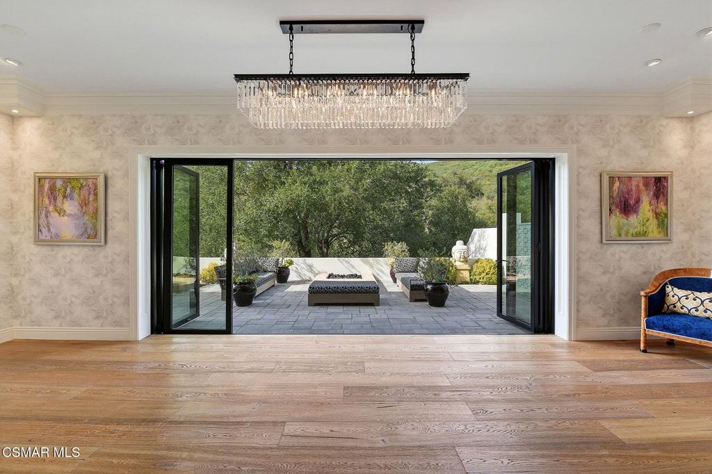 2691 Country Ridge Road Calabasas, CA 91302 - Photo 13 of 75