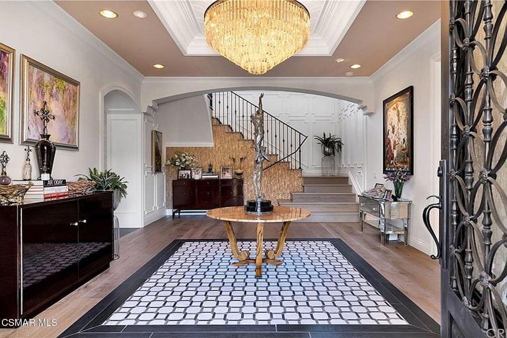 2691 Country Ridge Road Calabasas, CA 91302 - Photo 3 of 75