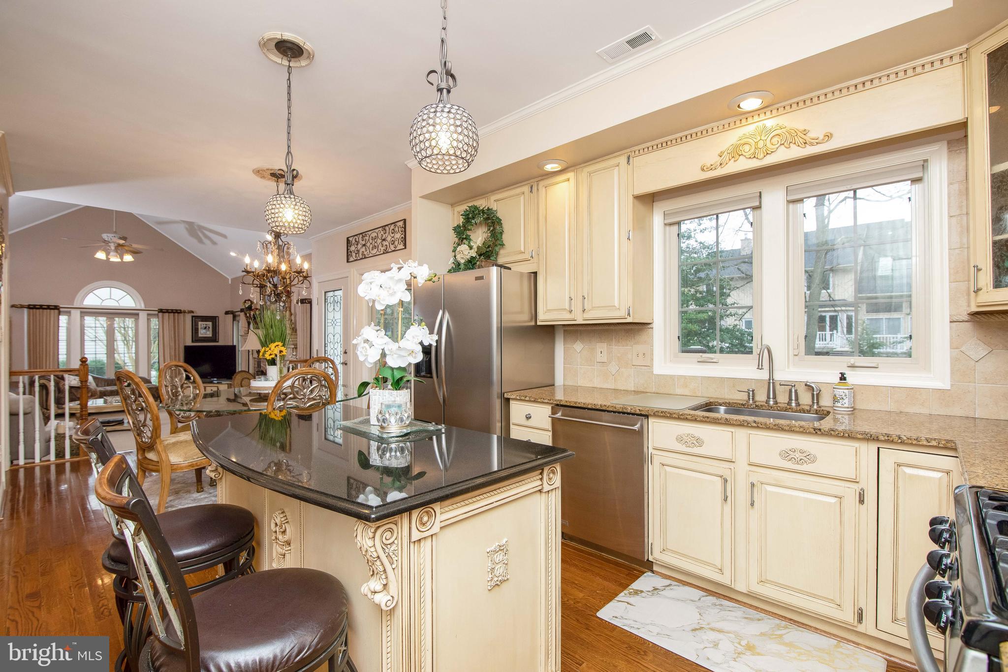 40 Covington Lane Voorhees, NJ 08043 - Photo 13 of 57 Kitchen with island