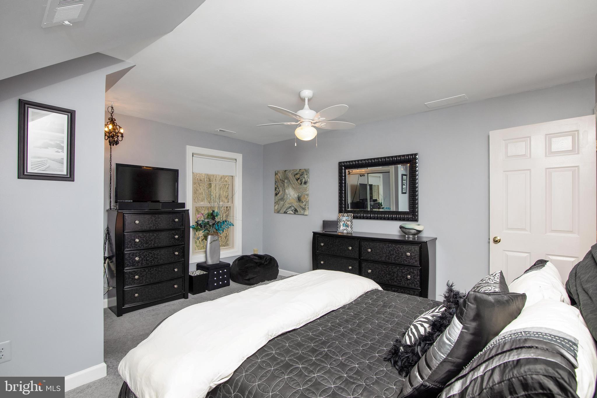 40 Covington Lane Voorhees, NJ 08043 - Photo 34 of 57 View of bedroom 4