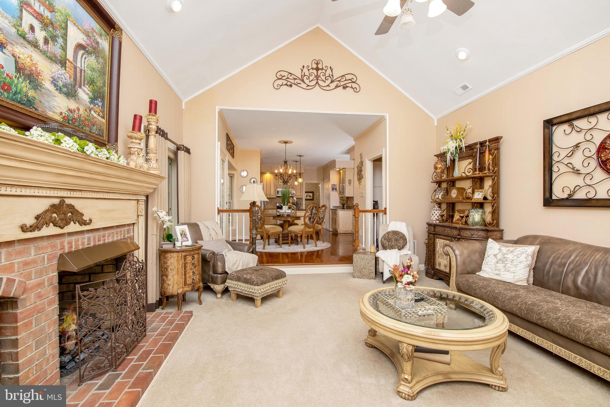 40 Covington Lane Voorhees, NJ 08043 - Photo 10 of 57 Family room with Cathedral ceiing and fan