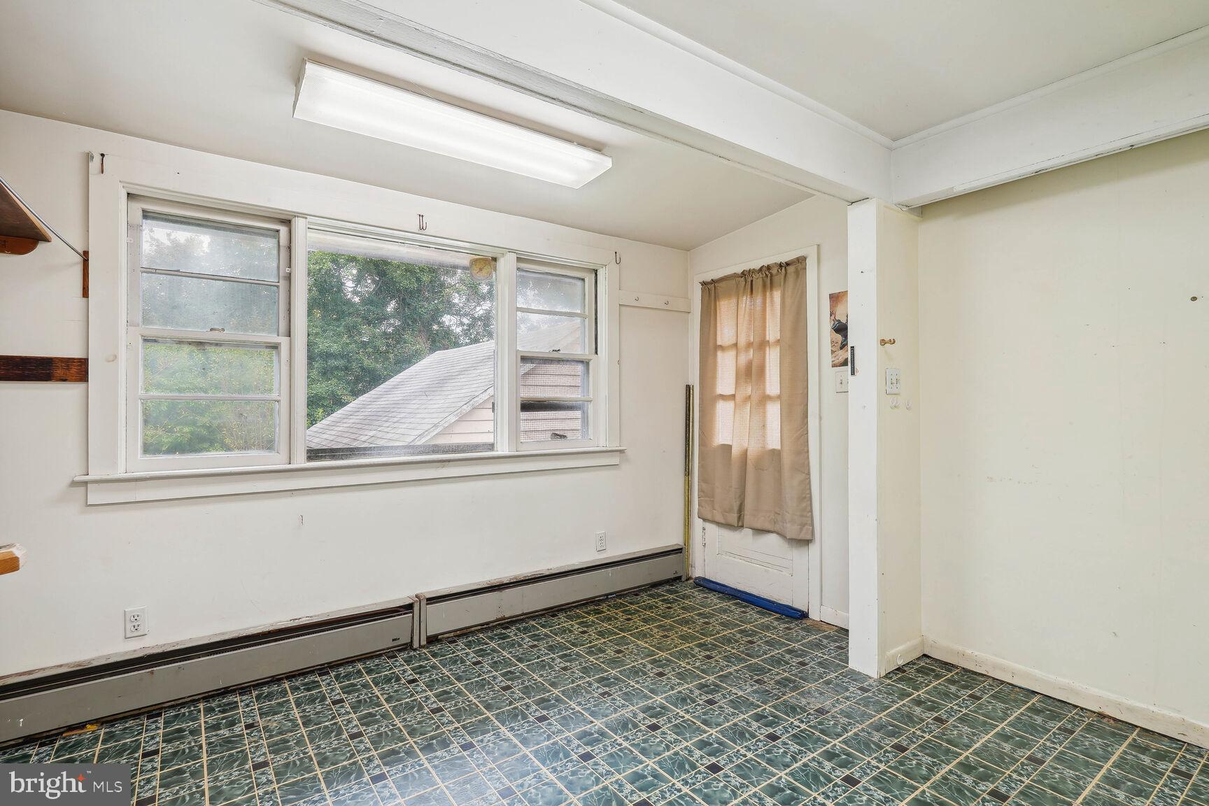 1913 Locust Grove Road Silver Spring, MD 20910 - Photo 13 of 30