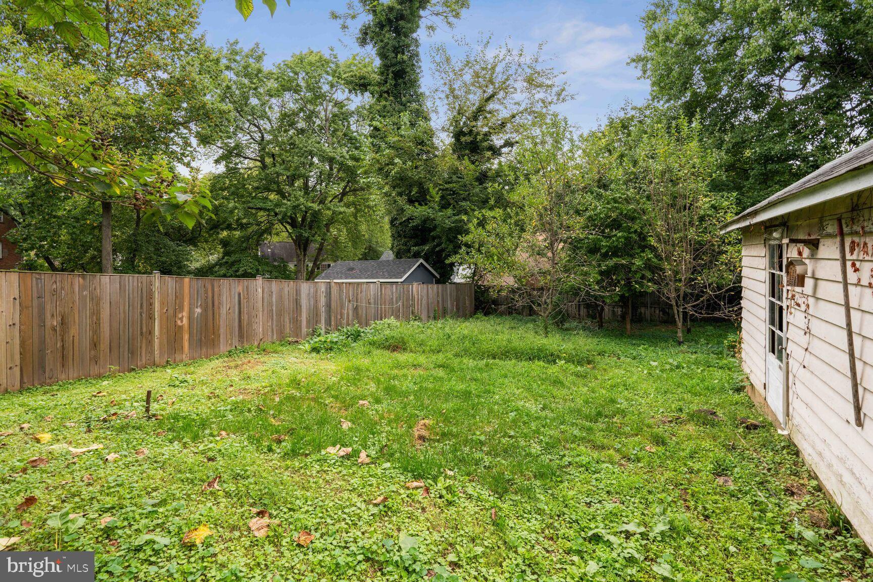 1913 Locust Grove Road Silver Spring, MD 20910 - Photo 28 of 30