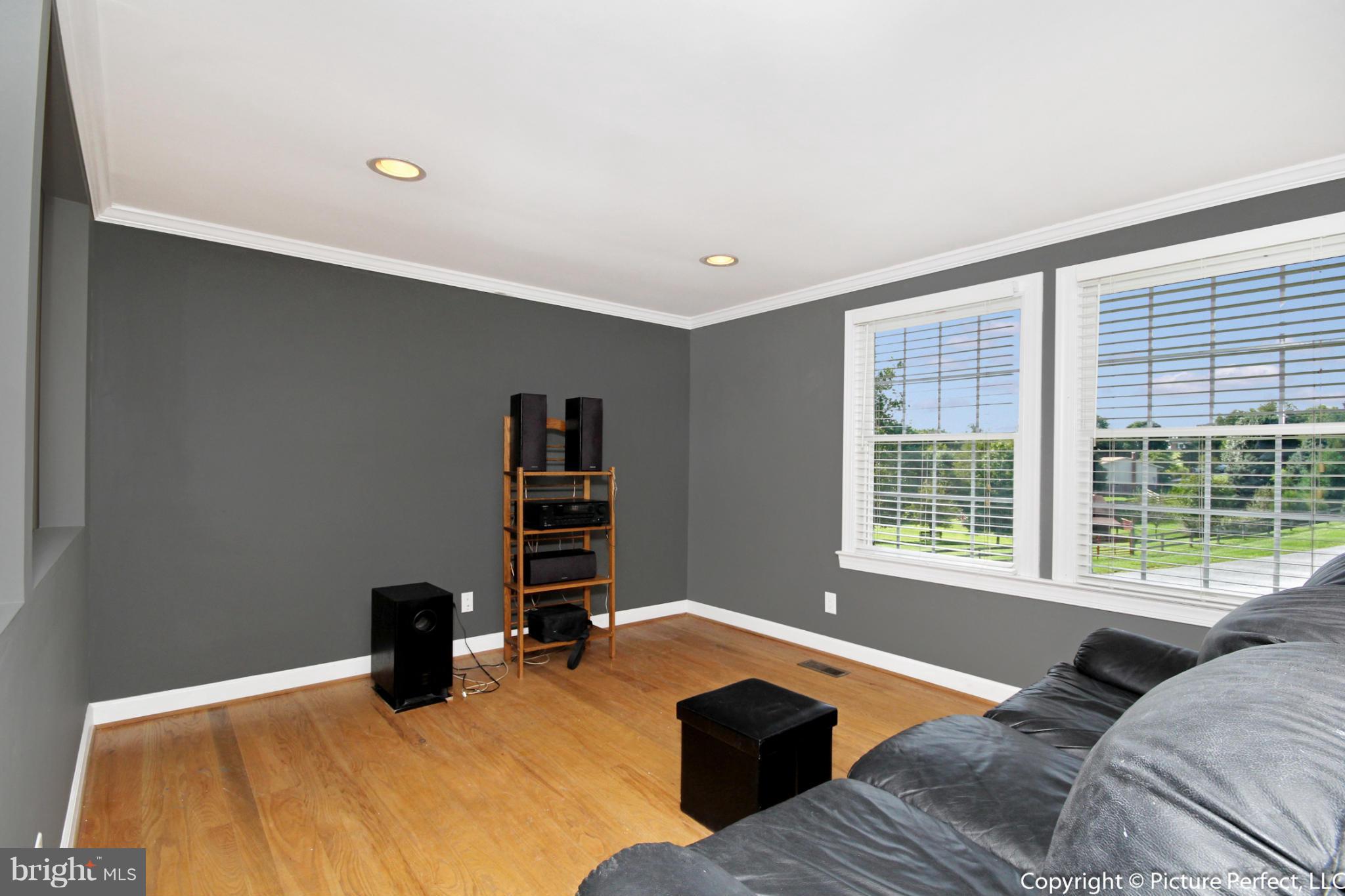 11992 Arlington Mill Road Union Bridge, MD 21791 - Photo 9 of 30 Family Room