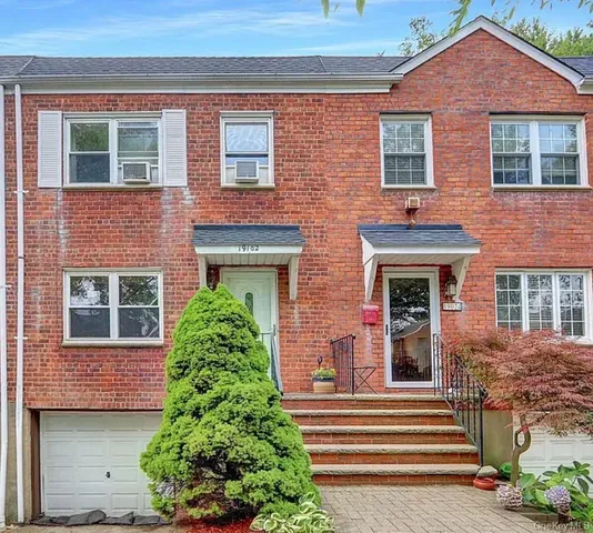 $954,000 | 191-02 39th Avenue | Auburndale