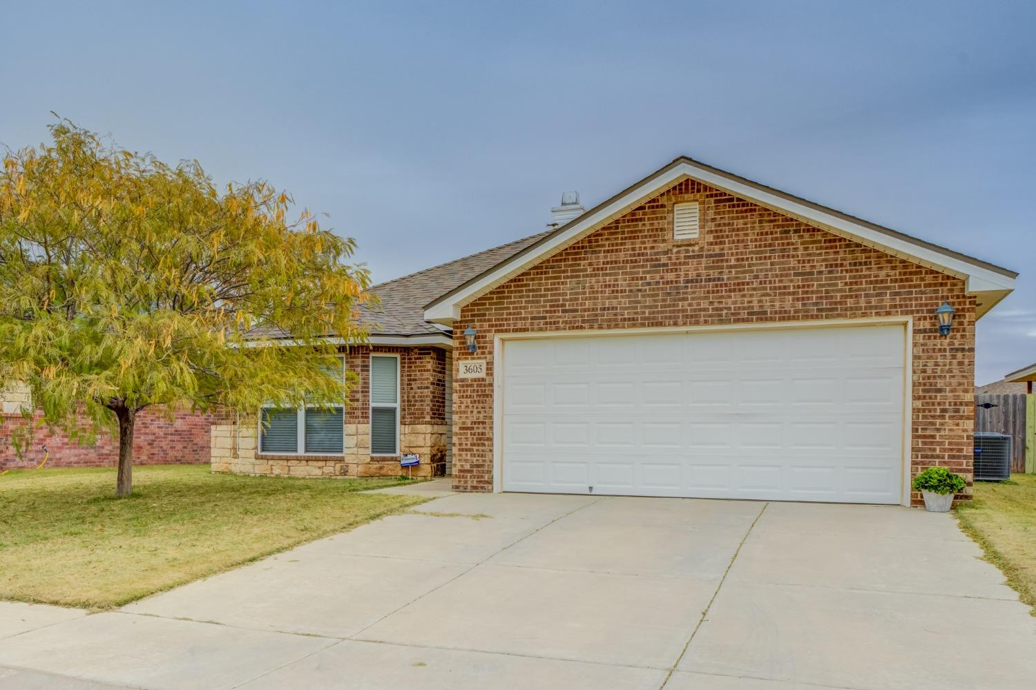 3605 Ridgely Lubbock, TX 79407 - Photo 2 of 36 a view of outdoor space and yard