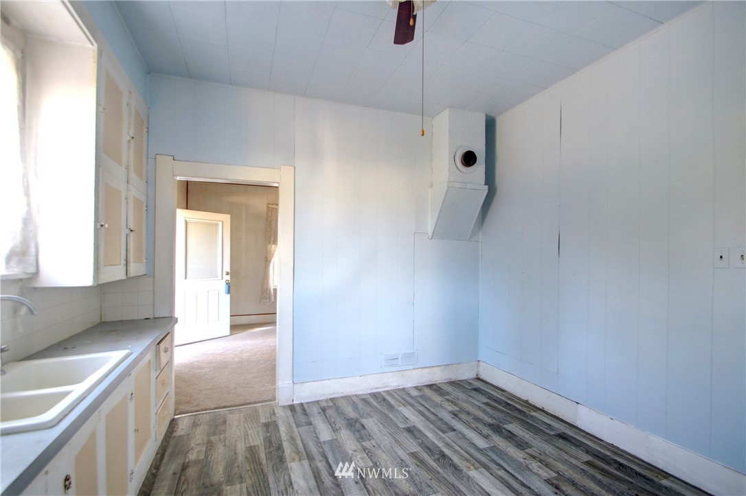 32499 Burrese Road Sedro-Woolley, WA 98284 - Photo 5 of 25 Gallery Image 5