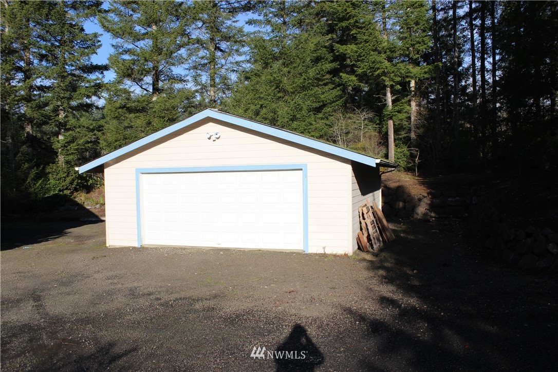 3030 East Rasor Road Belfair, WA 98528 - Photo 2 of 23 Gallery Image 2