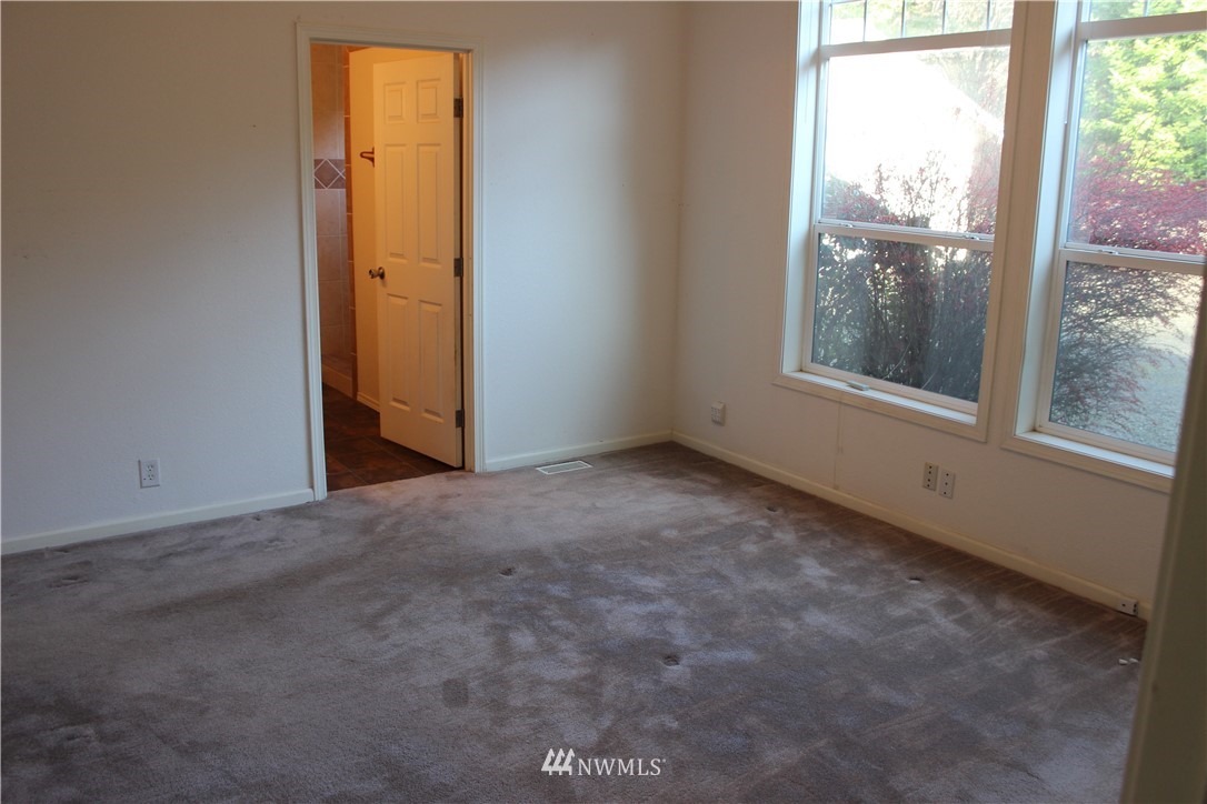 3030 East Rasor Road Belfair, WA 98528 - Photo 14 of 23 Gallery Image 14